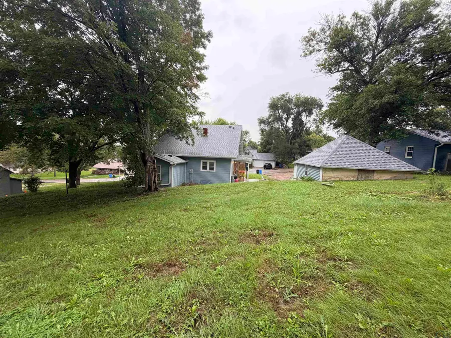 800 Dakota St, Akron, IA 51001 - #3