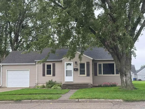 524 2nd Ave SW, Sioux Center, IA 51250