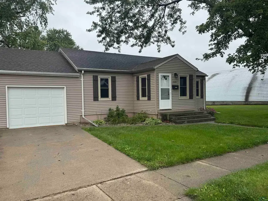 524 2nd Ave SW, Sioux Center, IA 51250 - #3
