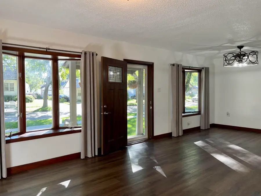 518 Barton Street, Storm Lake, IA 50588 - #2