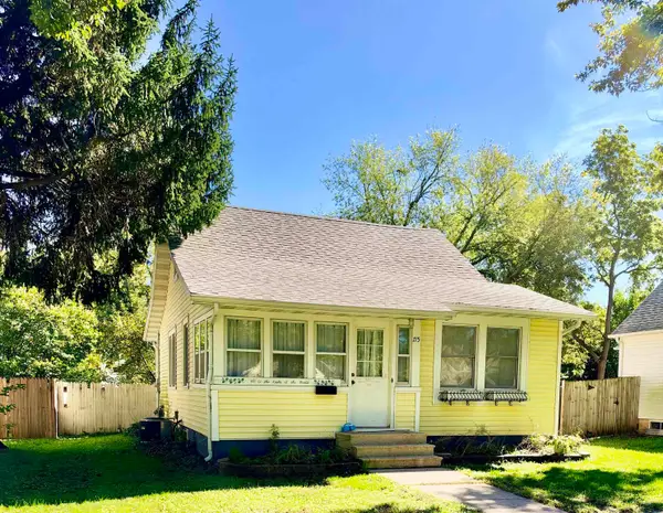 715 GENESEO ST, Storm Lake, IA 50588