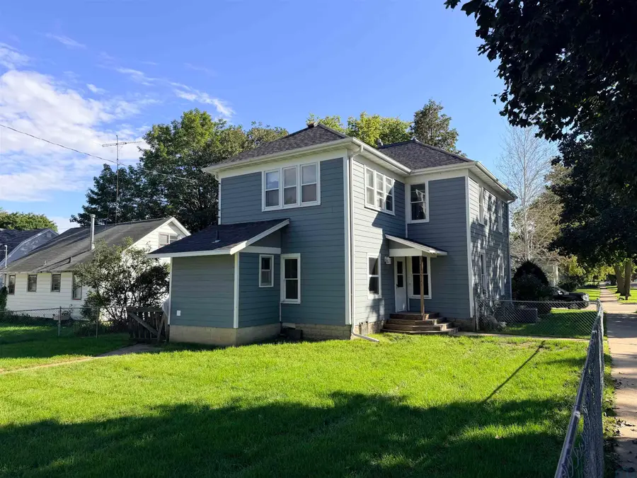 818 W CEDAR ST, Cherokee, IA 51012 - #3