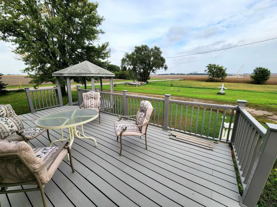 3855 320th St., Boyden, IA 51234 - #3