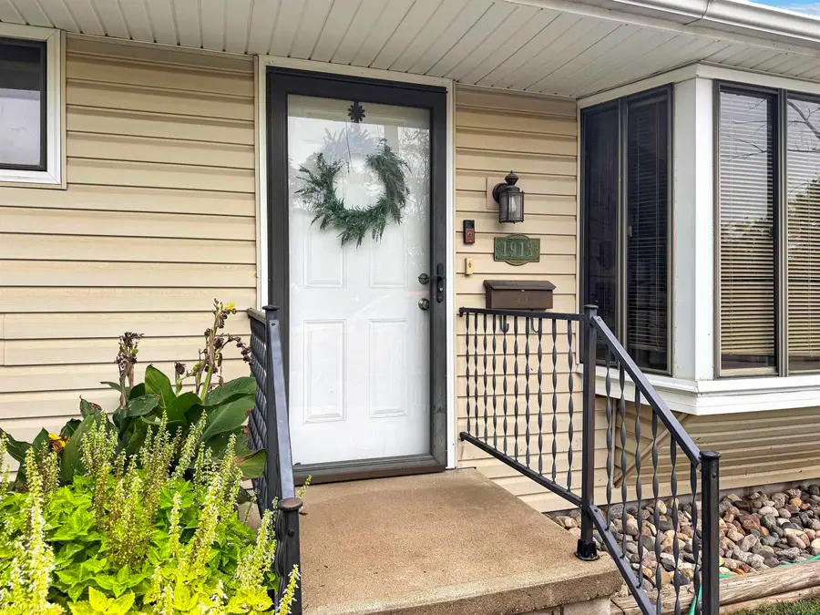 1913 Riverview Blvd, Sioux City, IA 51103 - #3