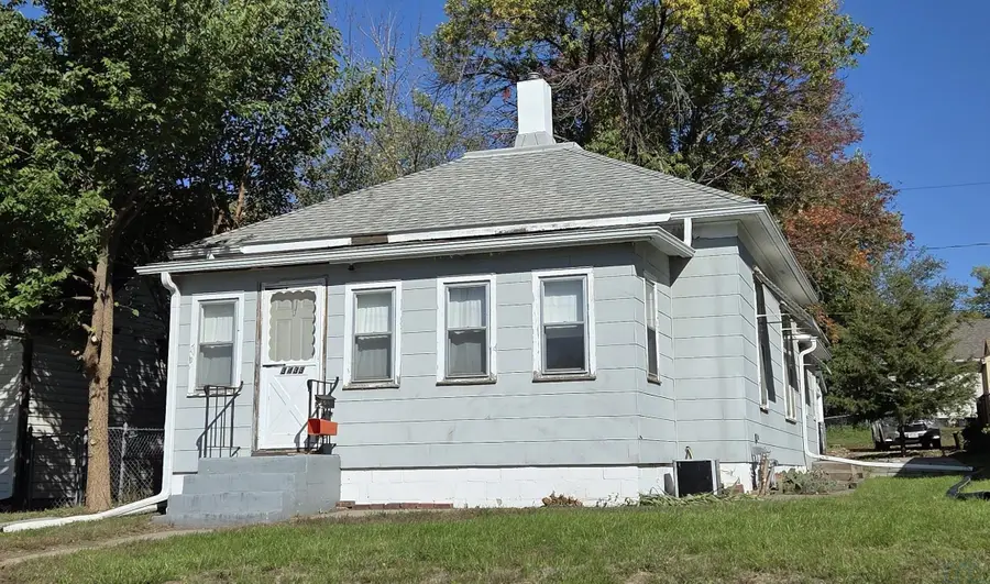 3433 Glenn Ave, Sioux City, IA 51106 - #2