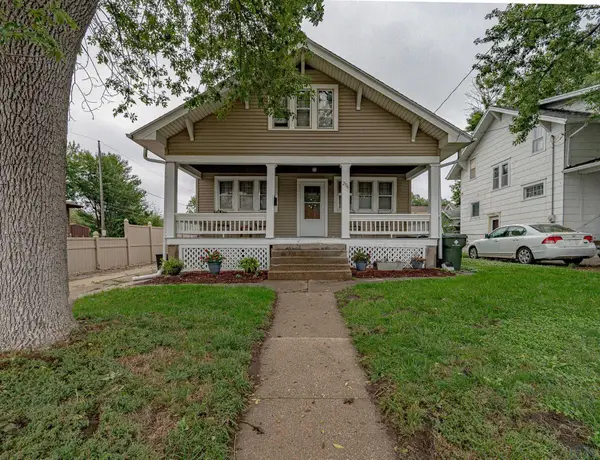 2116 S Paxton St, Sioux City, IA 51106