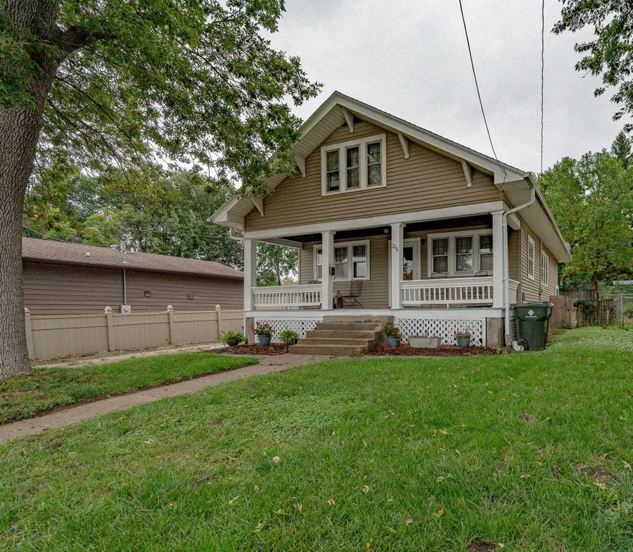 2116 S Paxton St, Sioux City, IA 51106 - #2