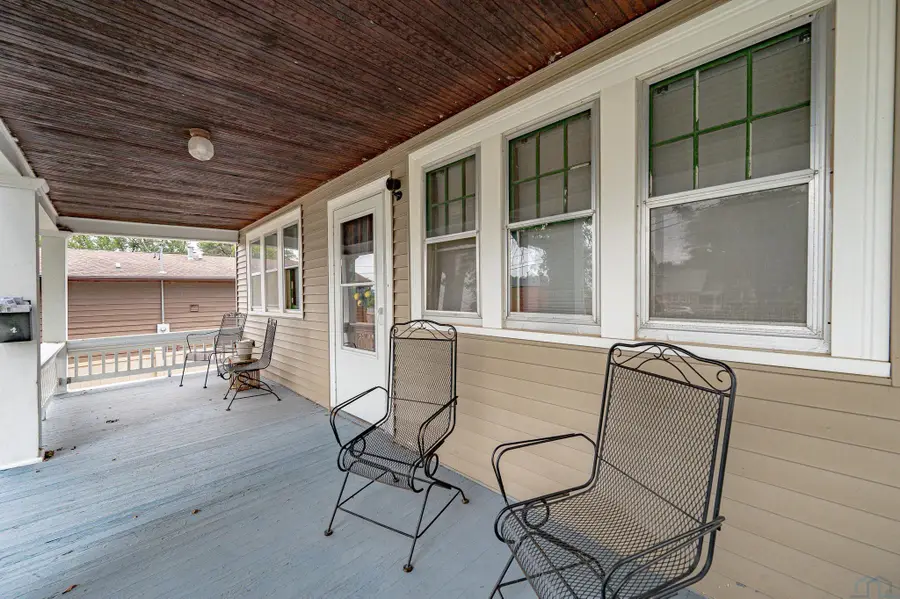 2116 S Paxton St, Sioux City, IA 51106 - #3
