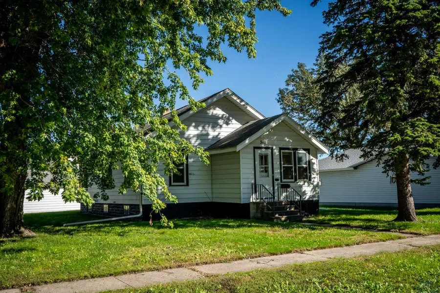 310 4th Ave NW, Pocahontas, IA 50574 - #2