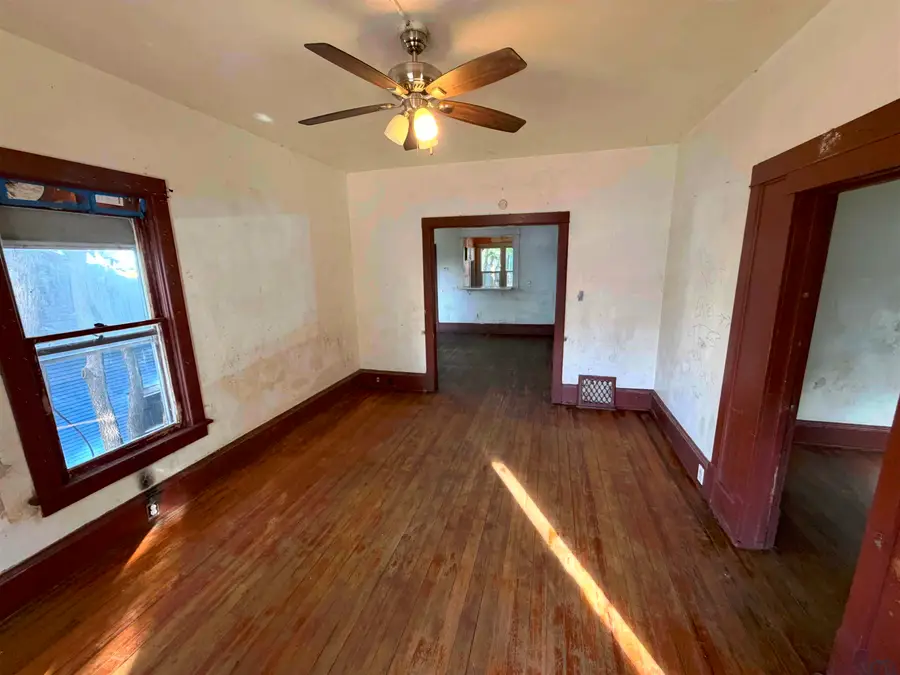 512 Rebecca Street, Sioux City, IA 51103 - #2