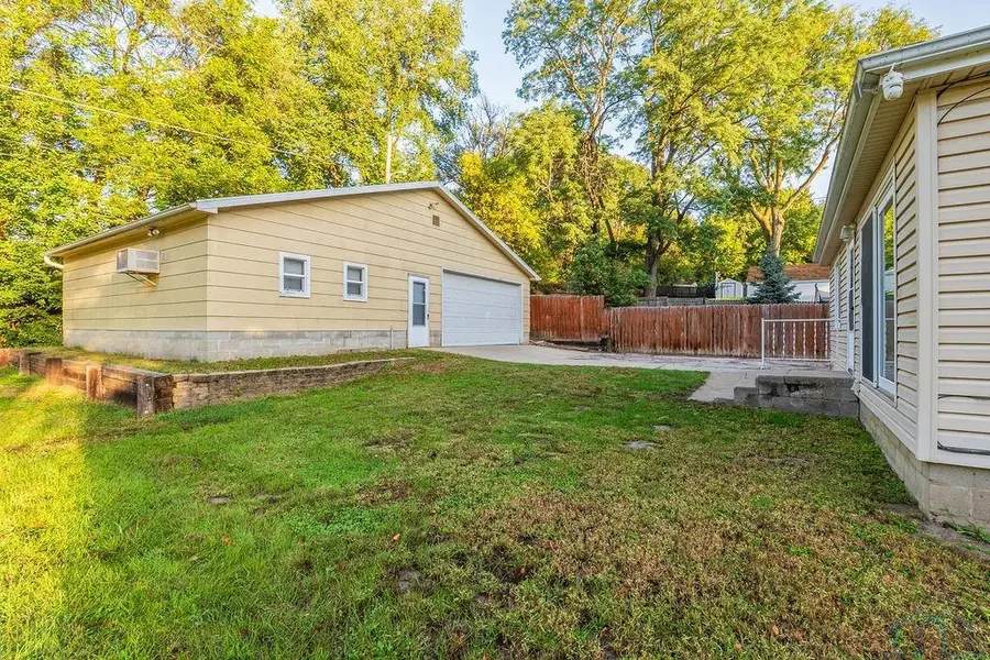 4501 Polk St, Sioux City, IA 51108 - #3