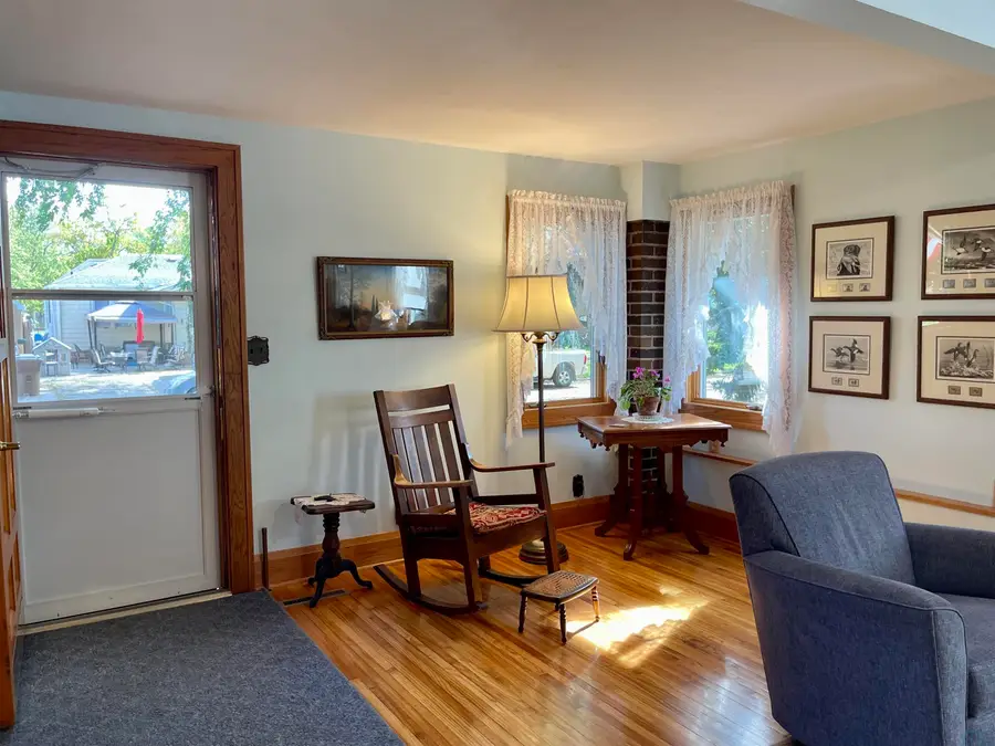 706 Early St, Storm Lake, IA 50588 - #2