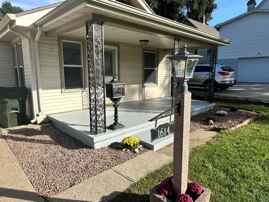 1614 S ROYCE ST, Sioux City, IA 51106 - #2