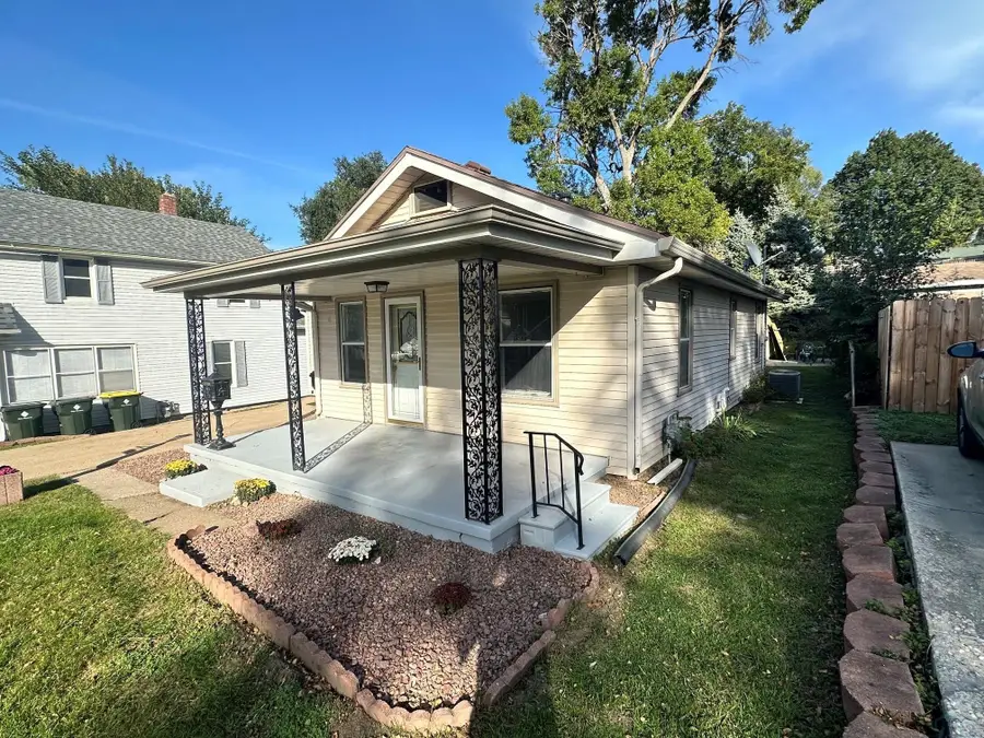 1614 S ROYCE ST, Sioux City, IA 51106 - #3