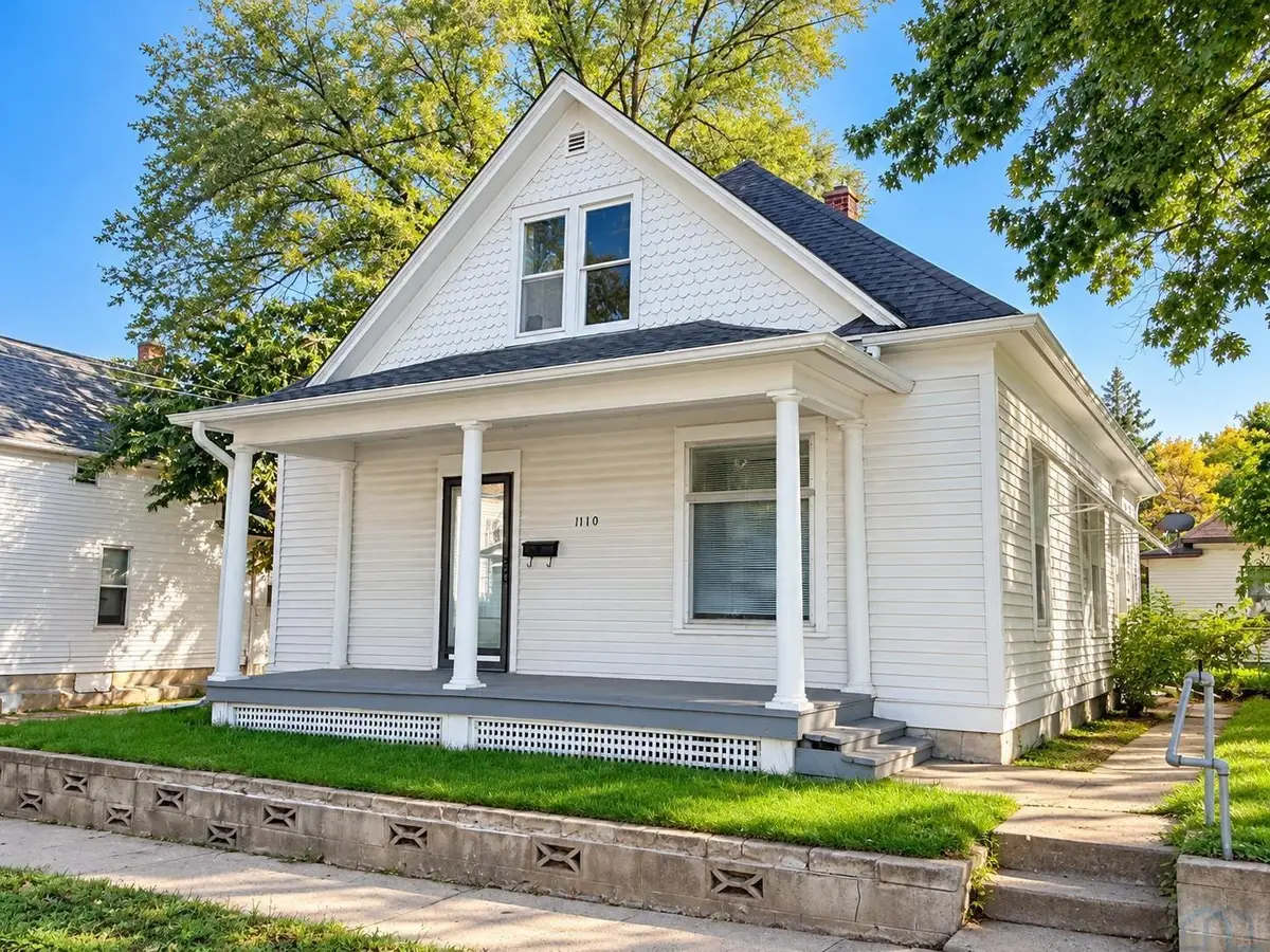 1110 OAK ST, Sioux City, IA 51105 - #1
