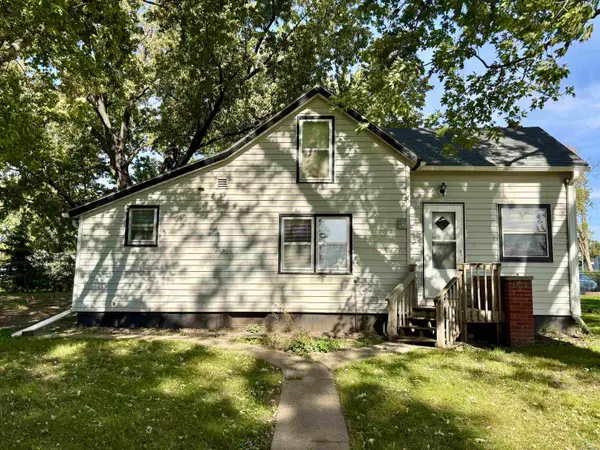 35354 2nd St., Le Mars, IA 51031