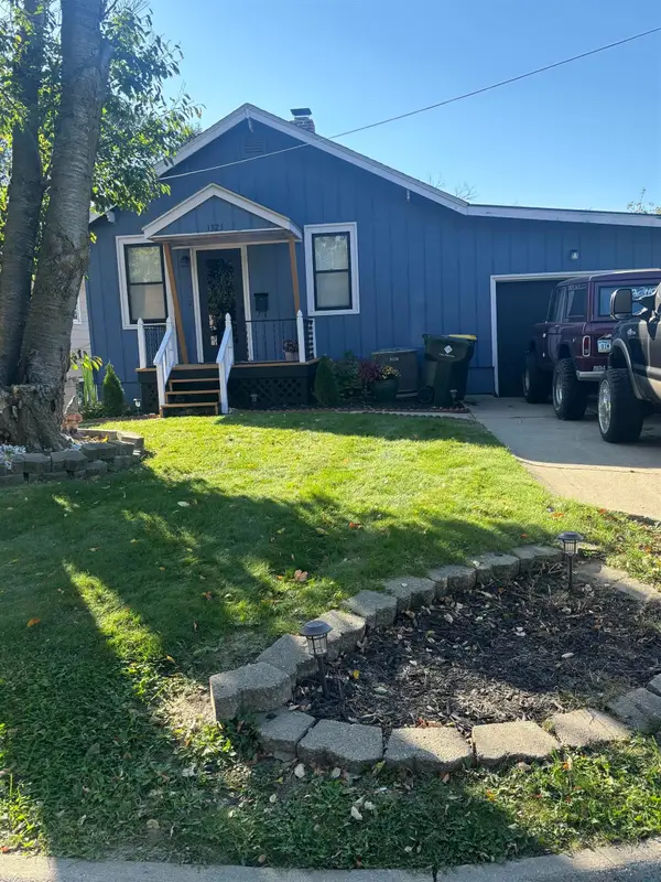 1325 S Cleveland St, Sioux City, IA 51106