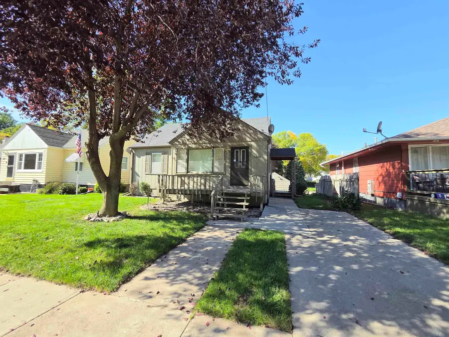 1605 S Cleveland St, Sioux City, IA 51106 - #3
