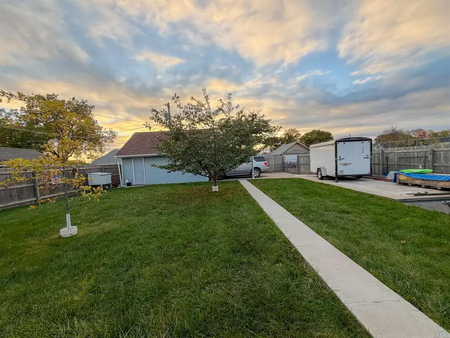 2209 S Cedar, Sioux City, IA 51106 - #3