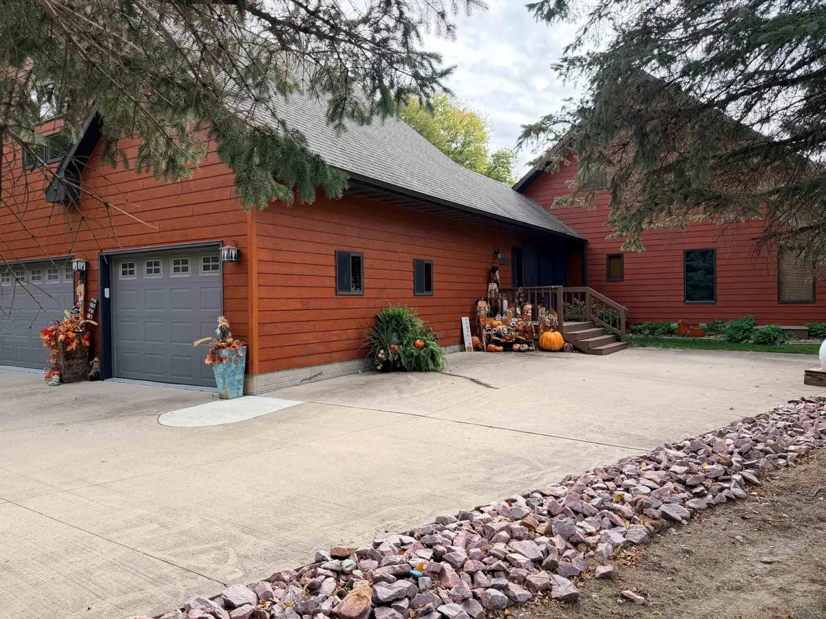 32241 Ponderosa Dr, Burbank, SD 57010 - #1