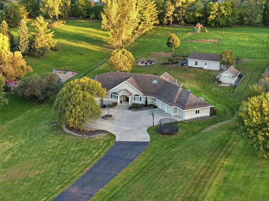 4701 Derocher Path, Sioux City, IA 51106 - #3