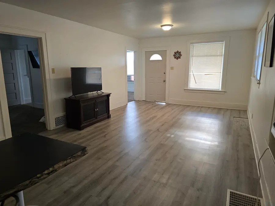 509 ISABELLA ST, Sioux City, IA 51103 - #2