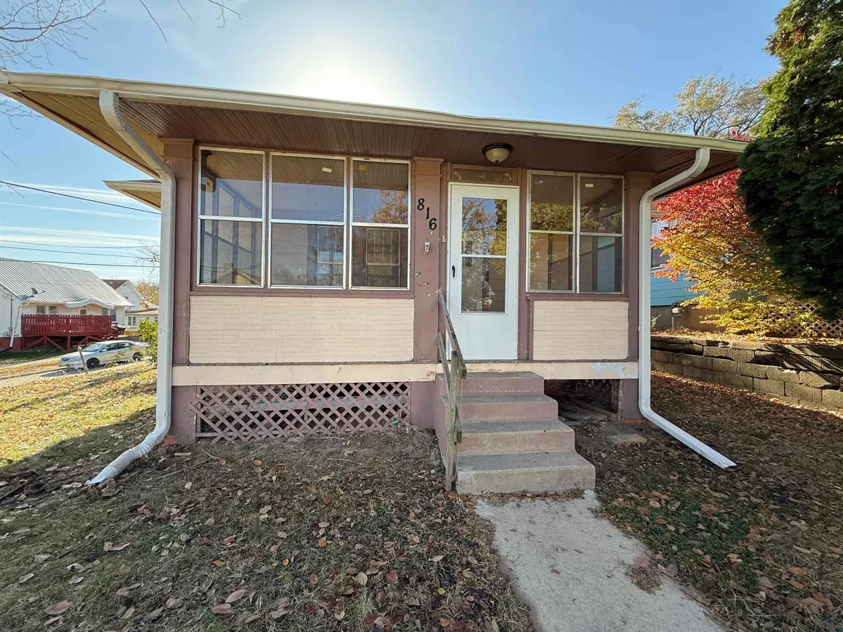 816 16TH ST, Sioux City, IA 51105 - #1