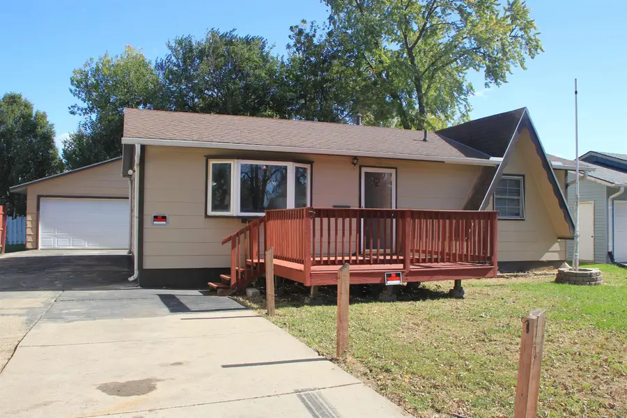 3404 Carmel Ct, South Sioux City, NE 68776 - #2