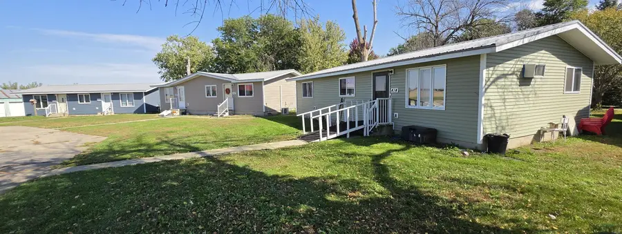 414,418-420,422 N Willow, Paullina, IA 51046 - #3