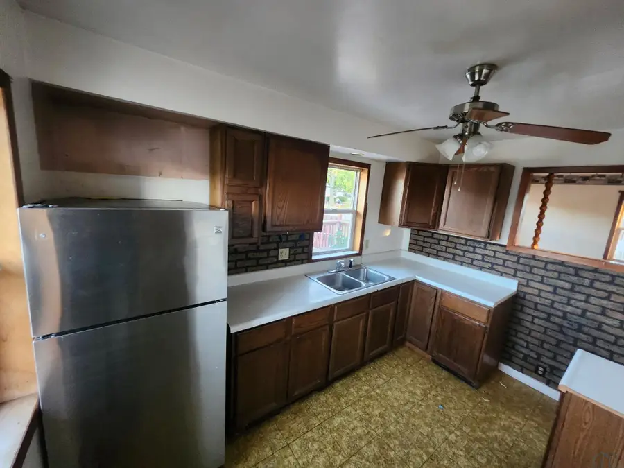 1003 CORNELIUS ST, Cherokee, IA 51012 - #2