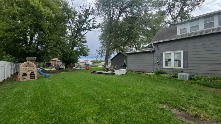 520 Maple St., Pender, NE 68047 - #2
