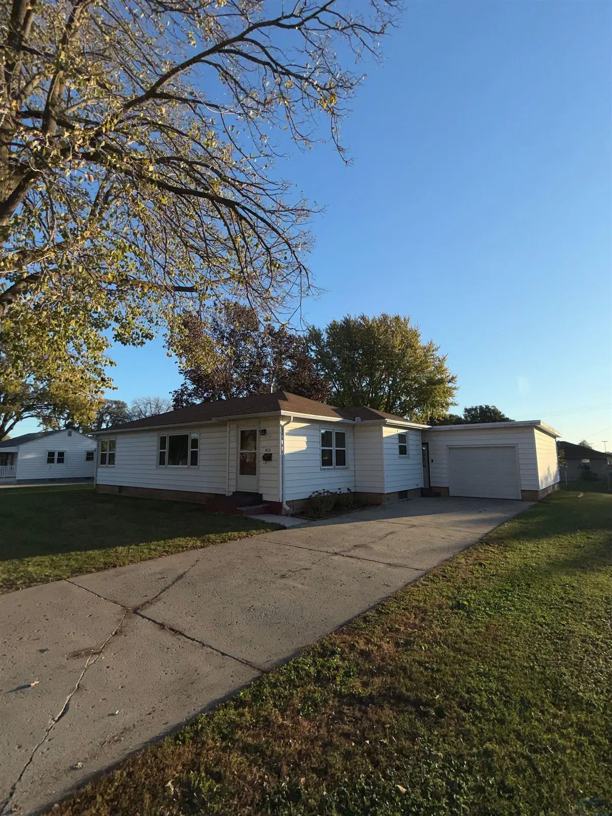 411 Washington, Sheldon, IA 51201 - #1