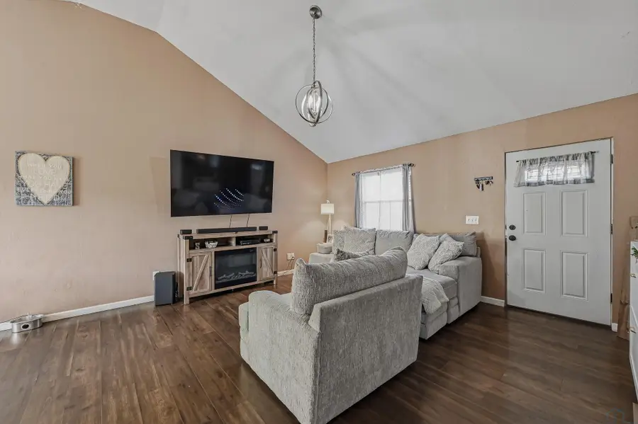 127 Sioux St, Sioux City, IA 51103 - #3