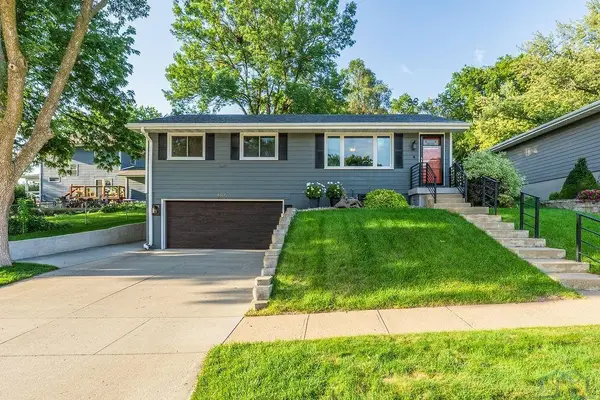 4405 Cherrywood Ln., Sioux City, IA 51106