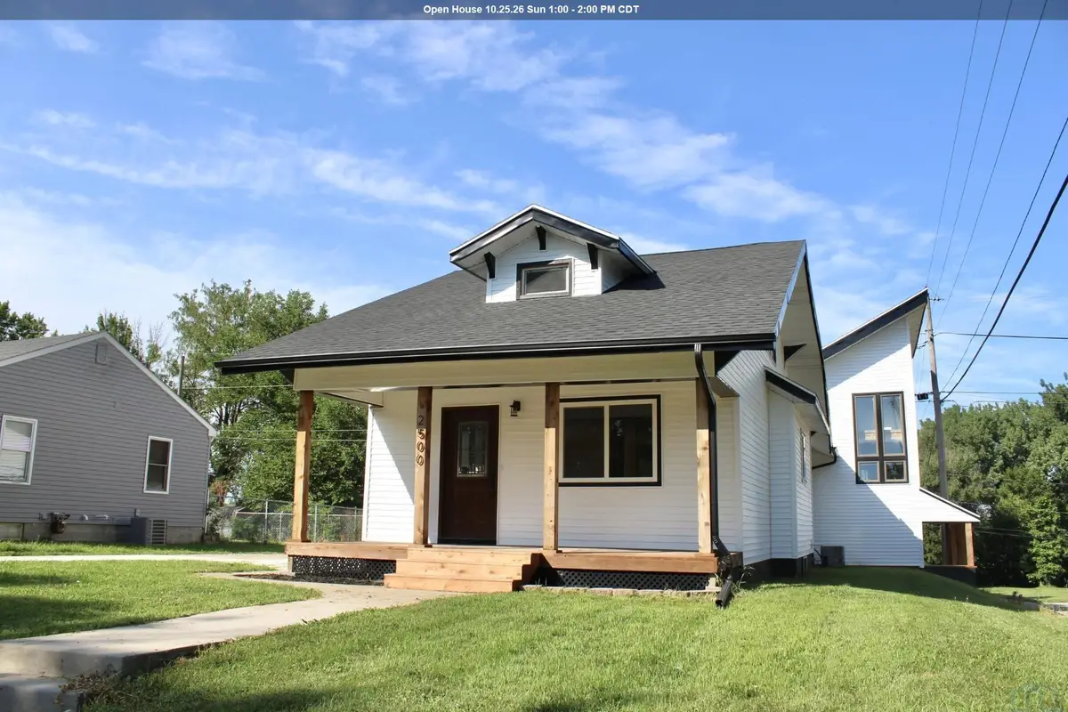 2500 SHIELDS AVE, Sioux City, IA 51106 - #1