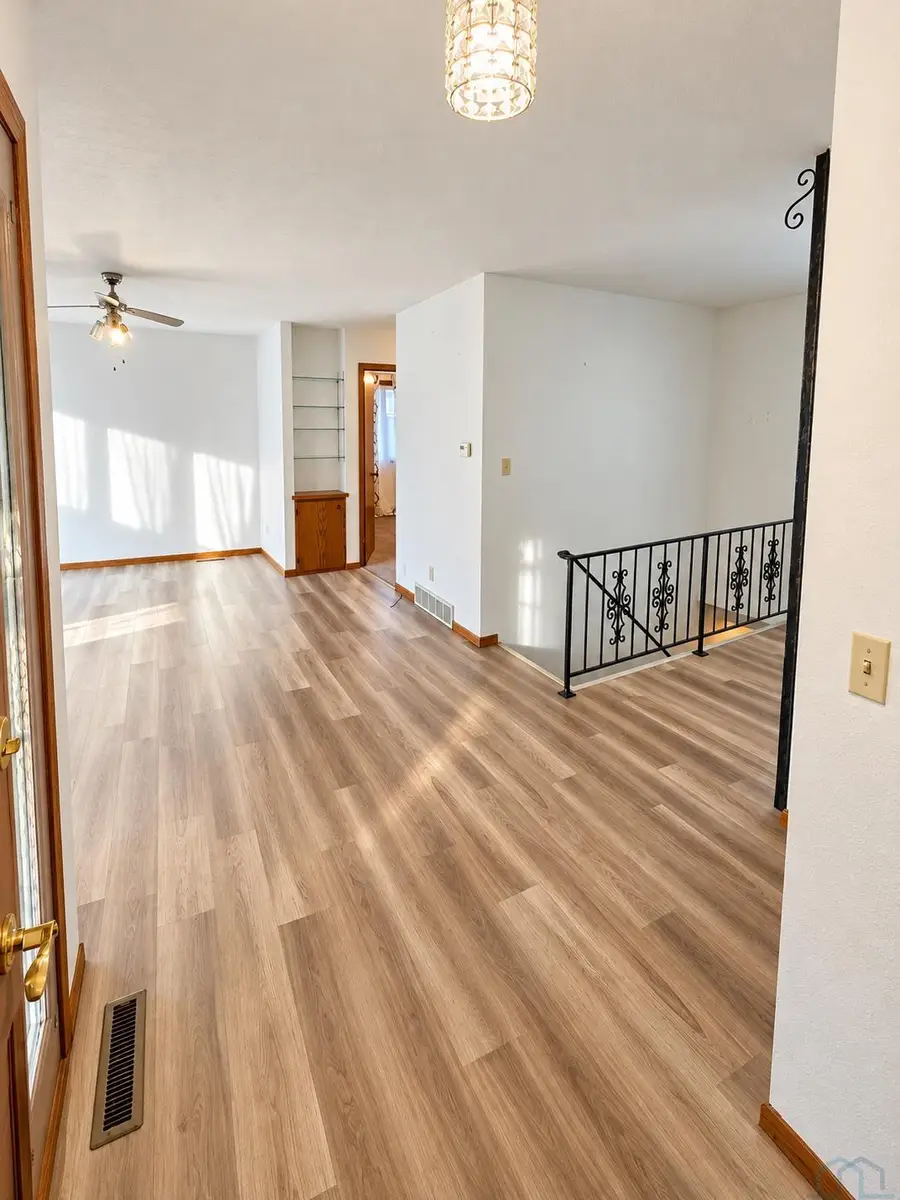 2525 S Lakeport #12, Sioux City, IA 51106 - #3