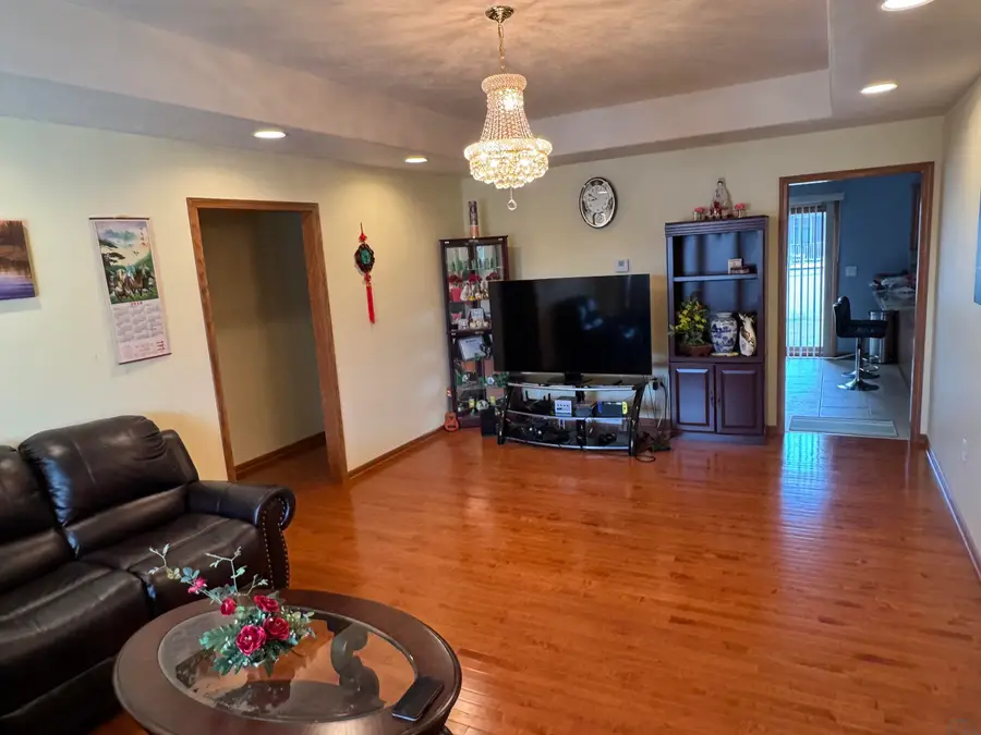 4266 Fieldcrest Dr, Sioux City, IA 51103 - #3