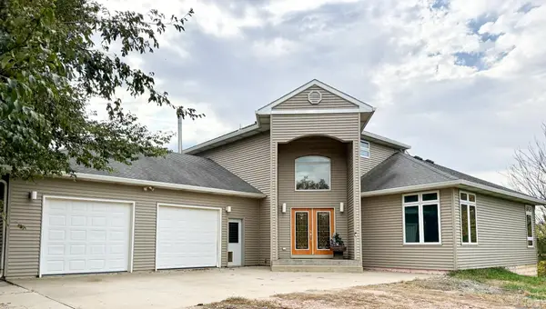 2520 Kenesaw Road, Hubbard, NE 68741