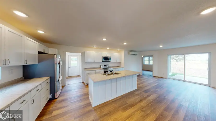 2504 S 32nd Street, Clear Lake, IA 50428 - Image #2