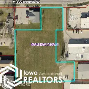 102 W Southridge Road, Marshalltown, IA 50158-0160