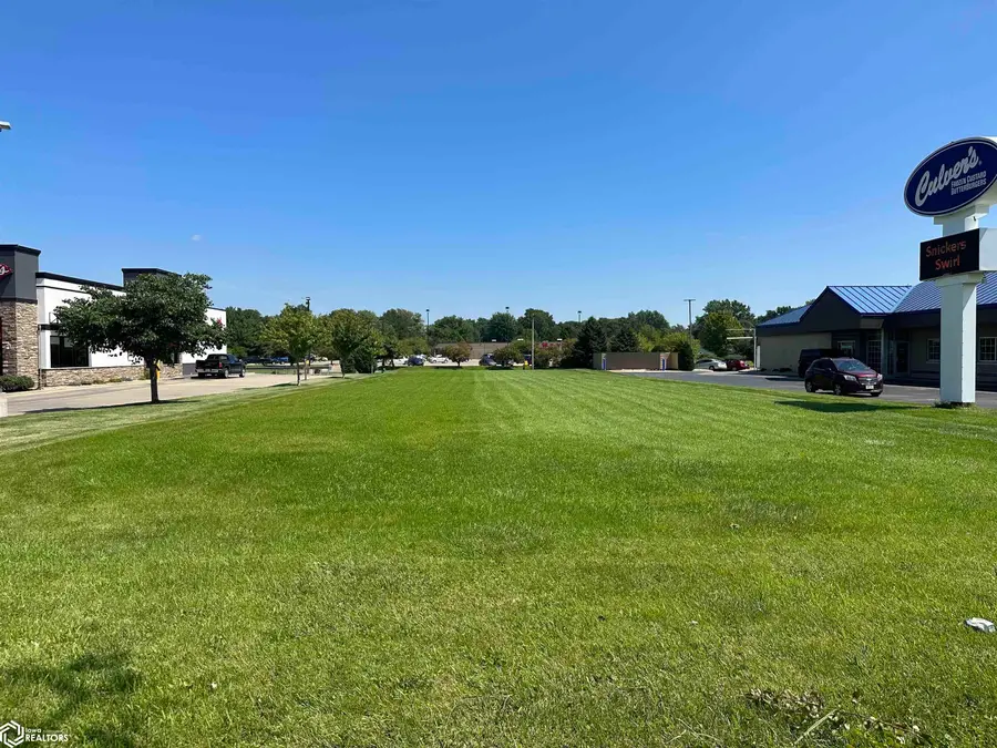 913 Lawrence Drive, Burlington, IA 52601 - Image #3