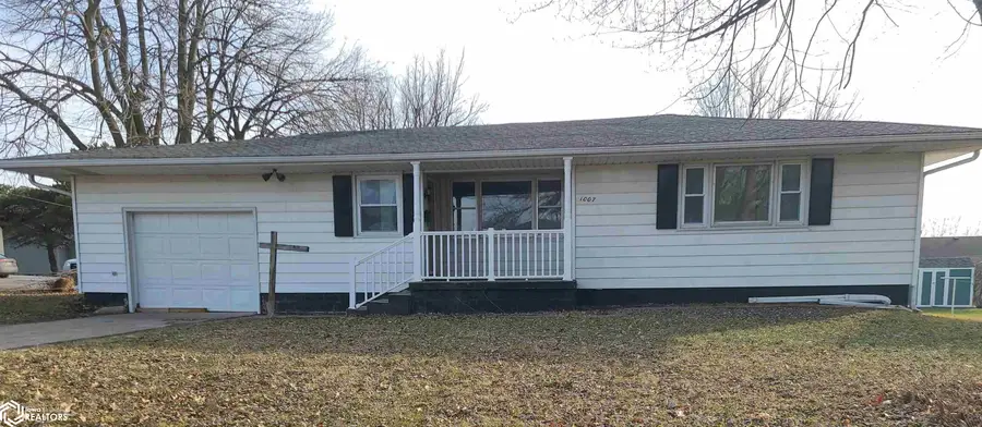 1007 E Monroe Street, Mount Ayr, IA 50854 - #2