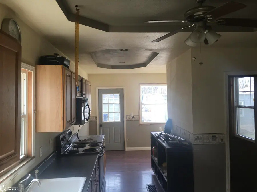 519 S 10th Street, Burlington, IA 52601 - Image #3