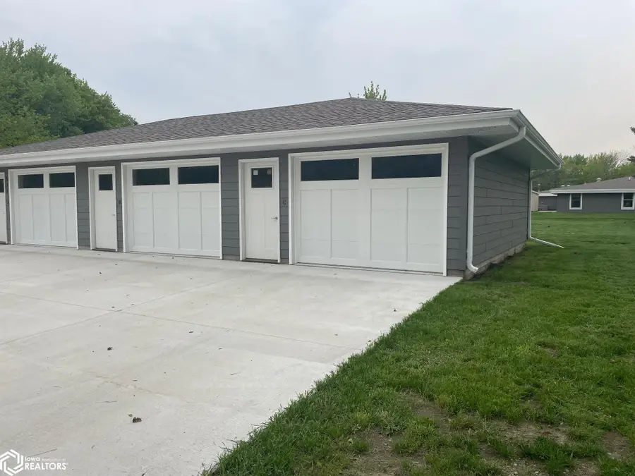 302 Oak Hill Court, Clear Lake, IA 50428 - Image #2