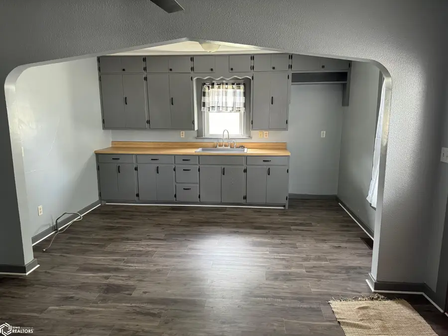 517 7th Street, Whittemore, IA 50598 - Image #2