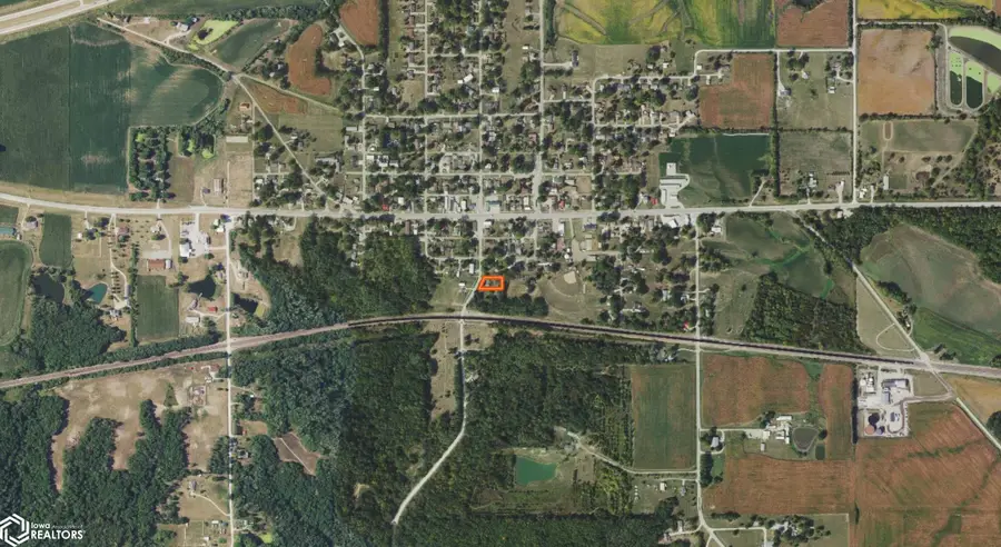 220 S Hazel Street, Agency, IA 52530 - Image #3