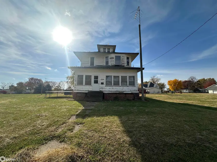 114 E Lee Street, Seymour, IA 52590-0000 - Image #2