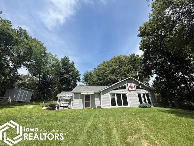 4077 Western Drive, Brooklyn, IA 52211 - Image #2