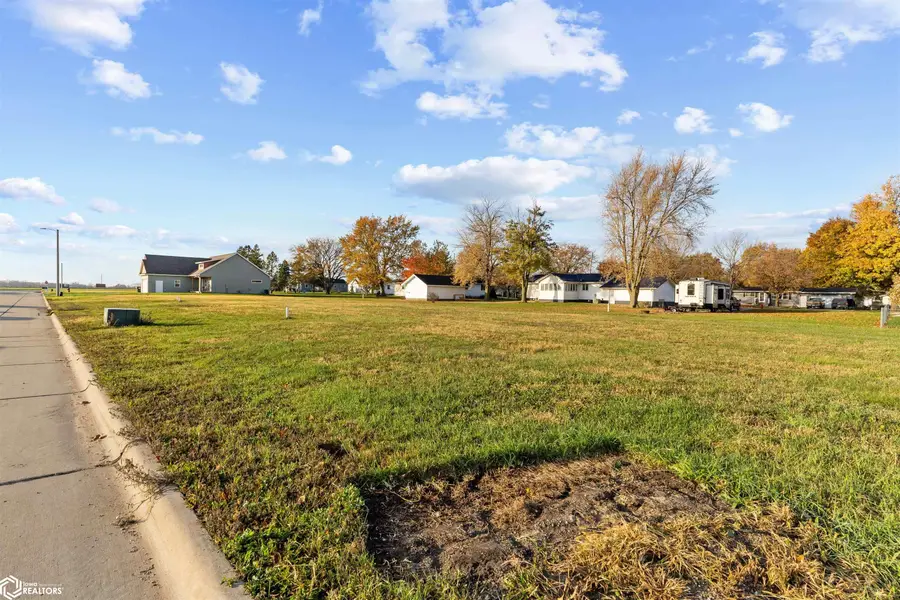 209 Laci Dru Drive, Mediapolis, IA 52637 - Image #2