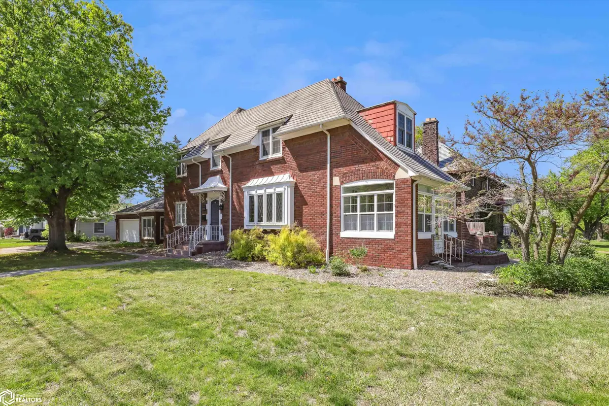 101 W Alta Vista Avenue, Ottumwa, IA 52501 - Image #1